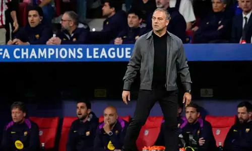هانسي فليك يؤكد رغبته في البقاء ويكشف ما يحتاجه برشلونة للفوز بدوري أبطال أوروبا